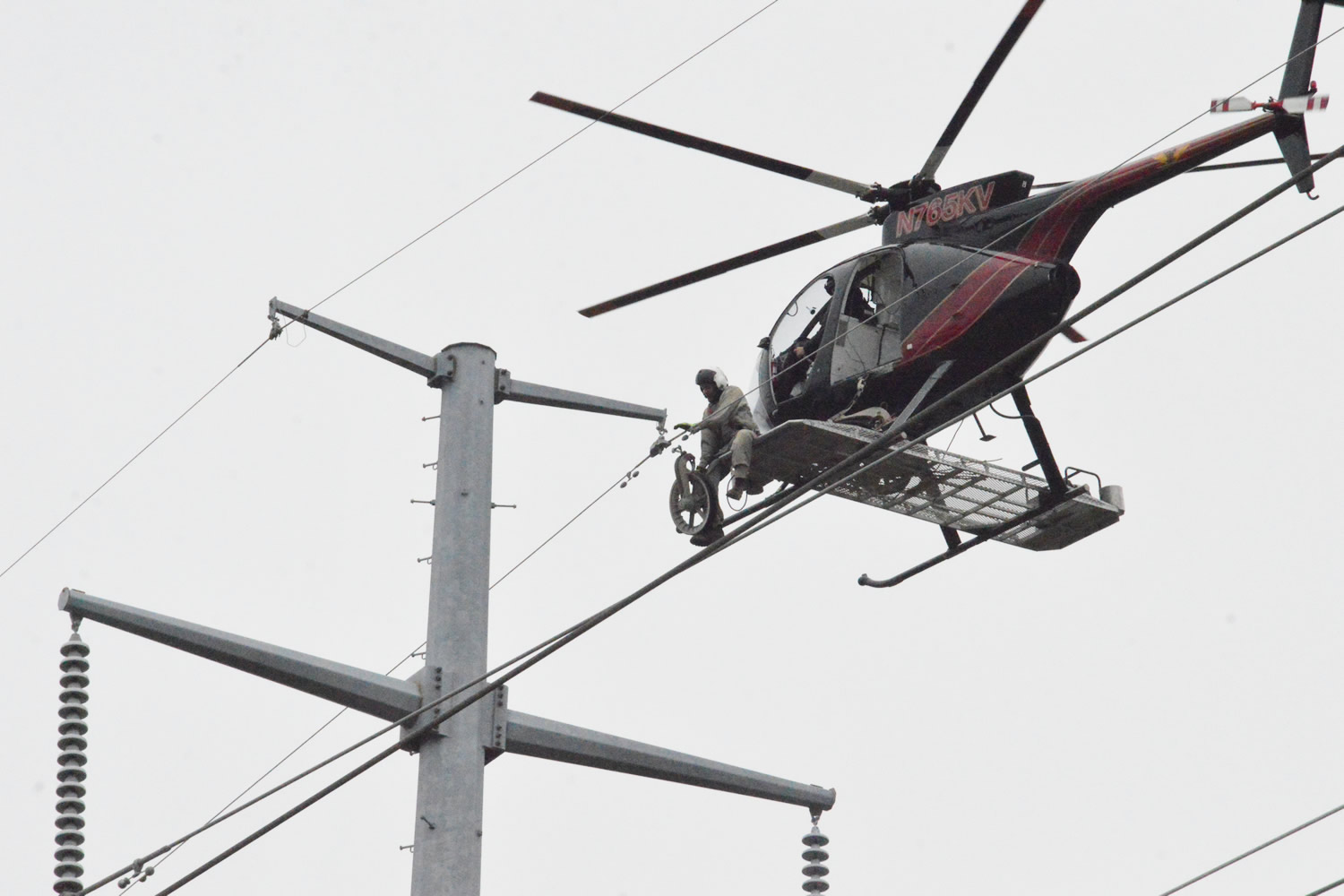 grid-construction-transmission-wire-helicopter.jpg